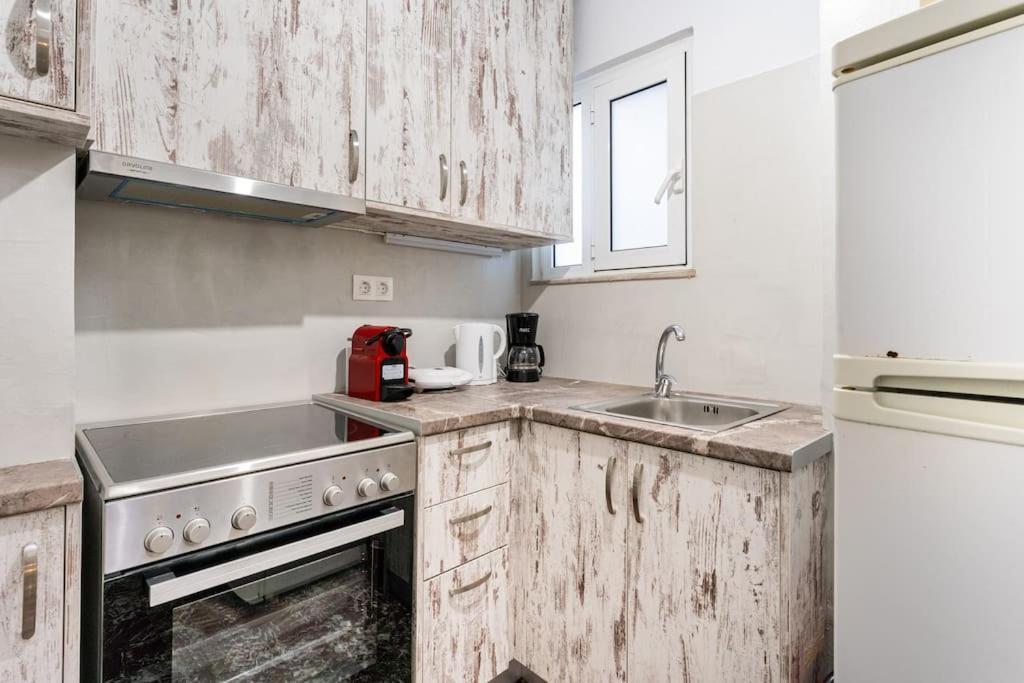 Downtown Cute Apt In The Heart Of Plaka Atenas Exterior foto