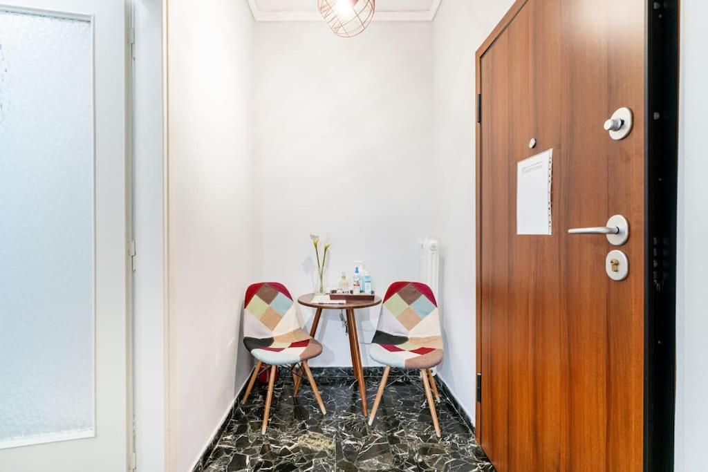 Downtown Cute Apt In The Heart Of Plaka Atenas Exterior foto